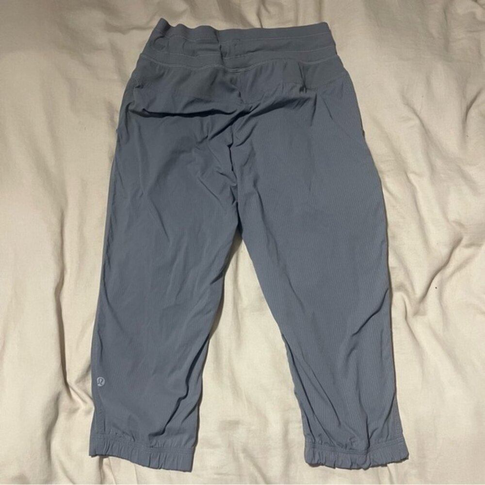 Lululemon Grey Dance Studio Crop II Size 4 - Picture 5 of 9